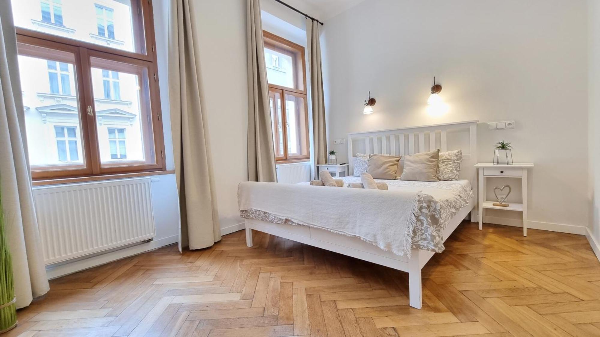 Finnem Rentals Florenc 프라하 외부 사진